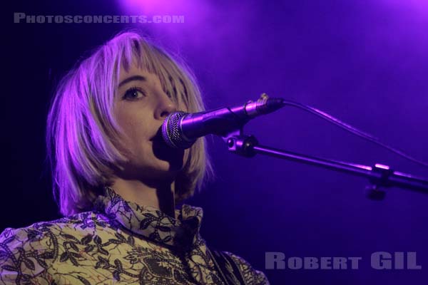 THE JOY FORMIDABLE - 2009-01-15 - PARIS - La Maroquinerie - Rhiannon Bryan